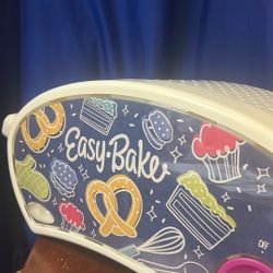 Easy Bake Oven With Cookbook And Deluxe Pan Set