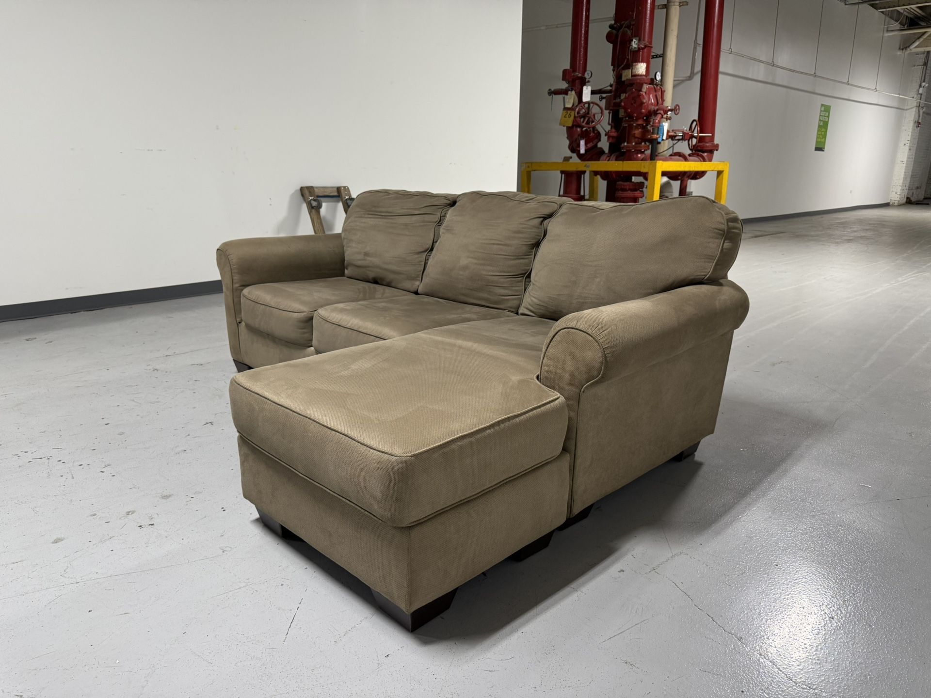 Sectional $400 - Free Delivery