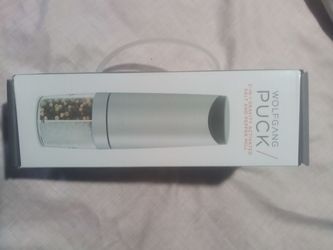 Wolfgang Puck 2-in-1 Gravity Activated Salt and Pepper Mill