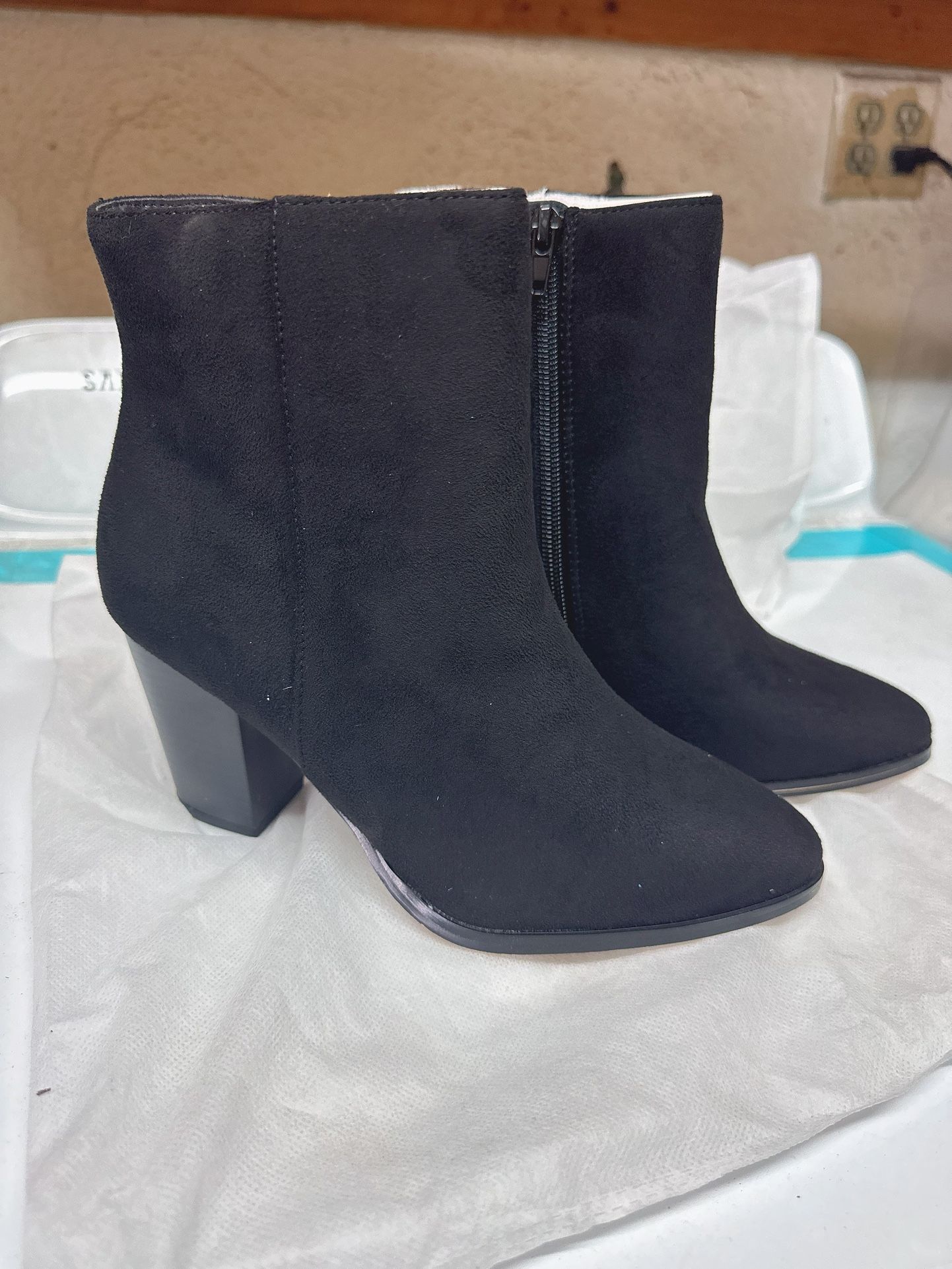 Dream Pairs Women's Chunky Heel Ankle Booties Pointed Toe Short Boots