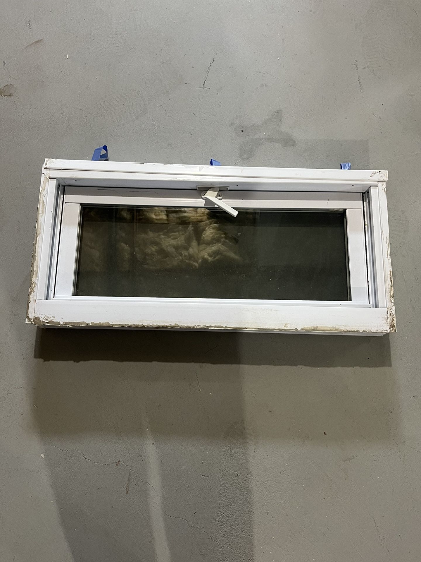 30.75 x 14.75 Vinyl Window