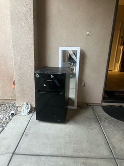 Free fridge and mirror