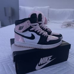 Jordan 1 Retro High Bubble Gum 
