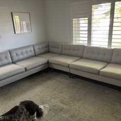 Joy bird Couch