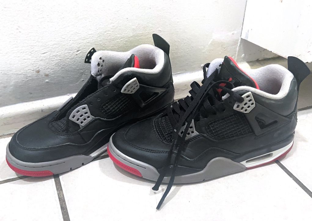 Air Jordan Retro 4
