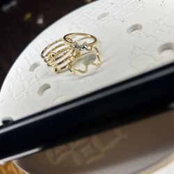 3 gold rings