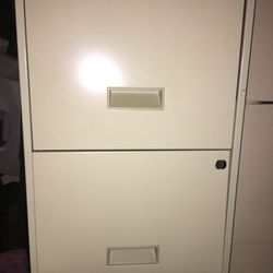 File Cabinet - 2 drawer, metal