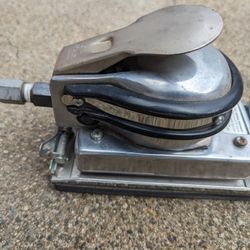 Pneumatic Palm Sander