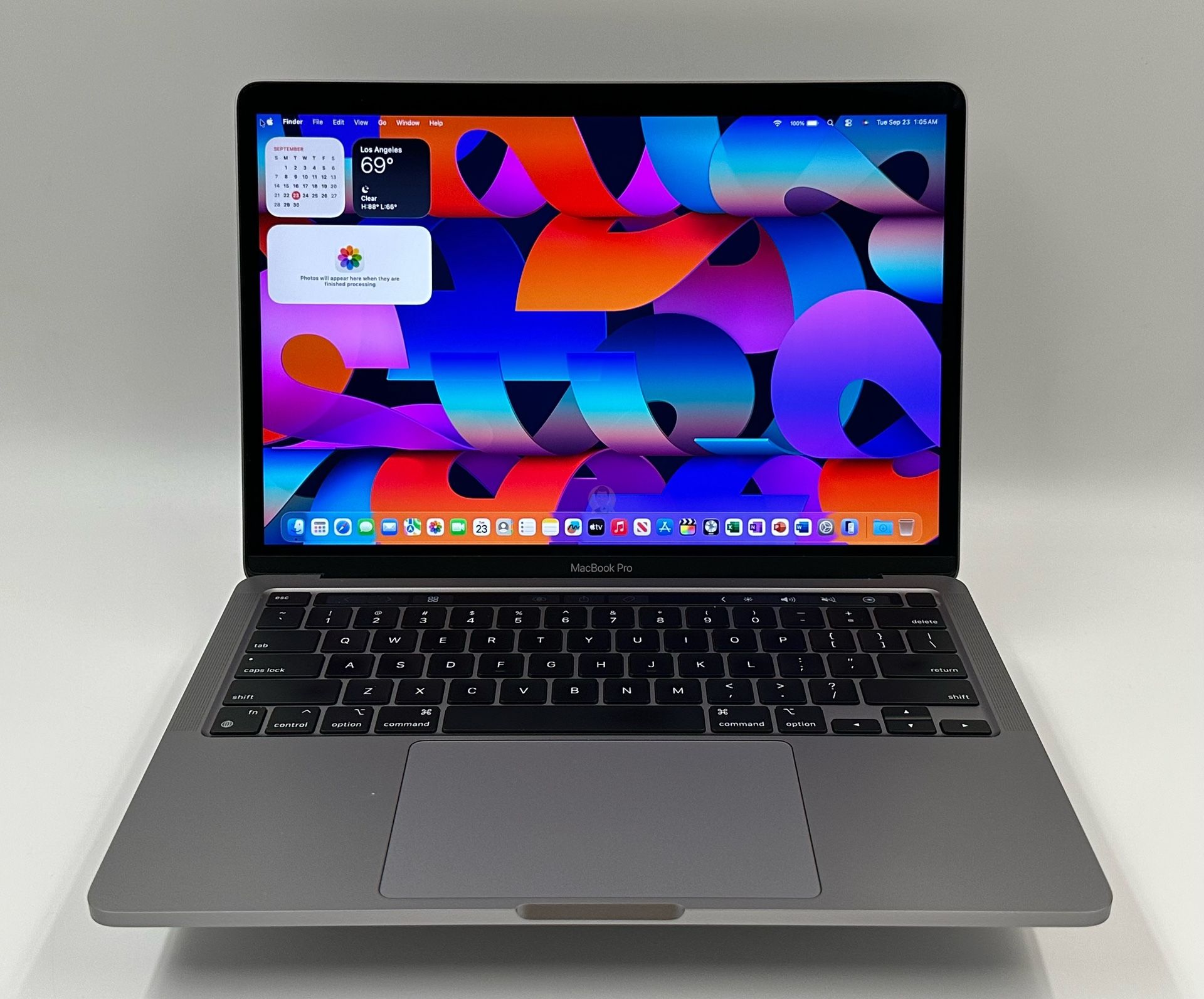 M1 16GB 512GB MacBook Pro Touch Bar