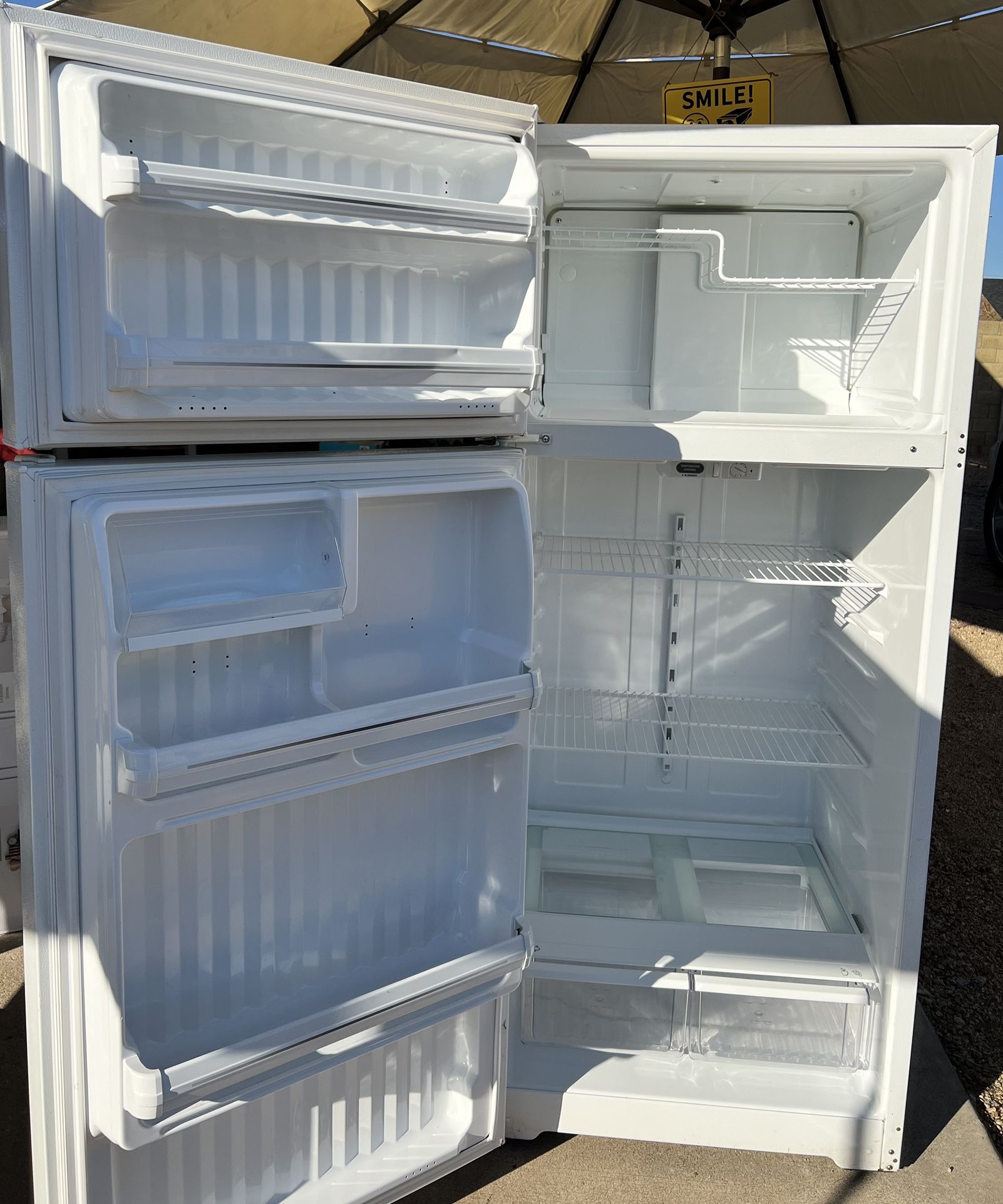 White GE Top-Freezer Refrigerator - Great Condition