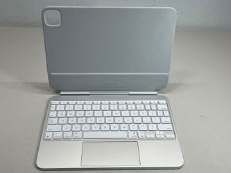 Apple Magic Keyboard for iPad Pro 11" M5