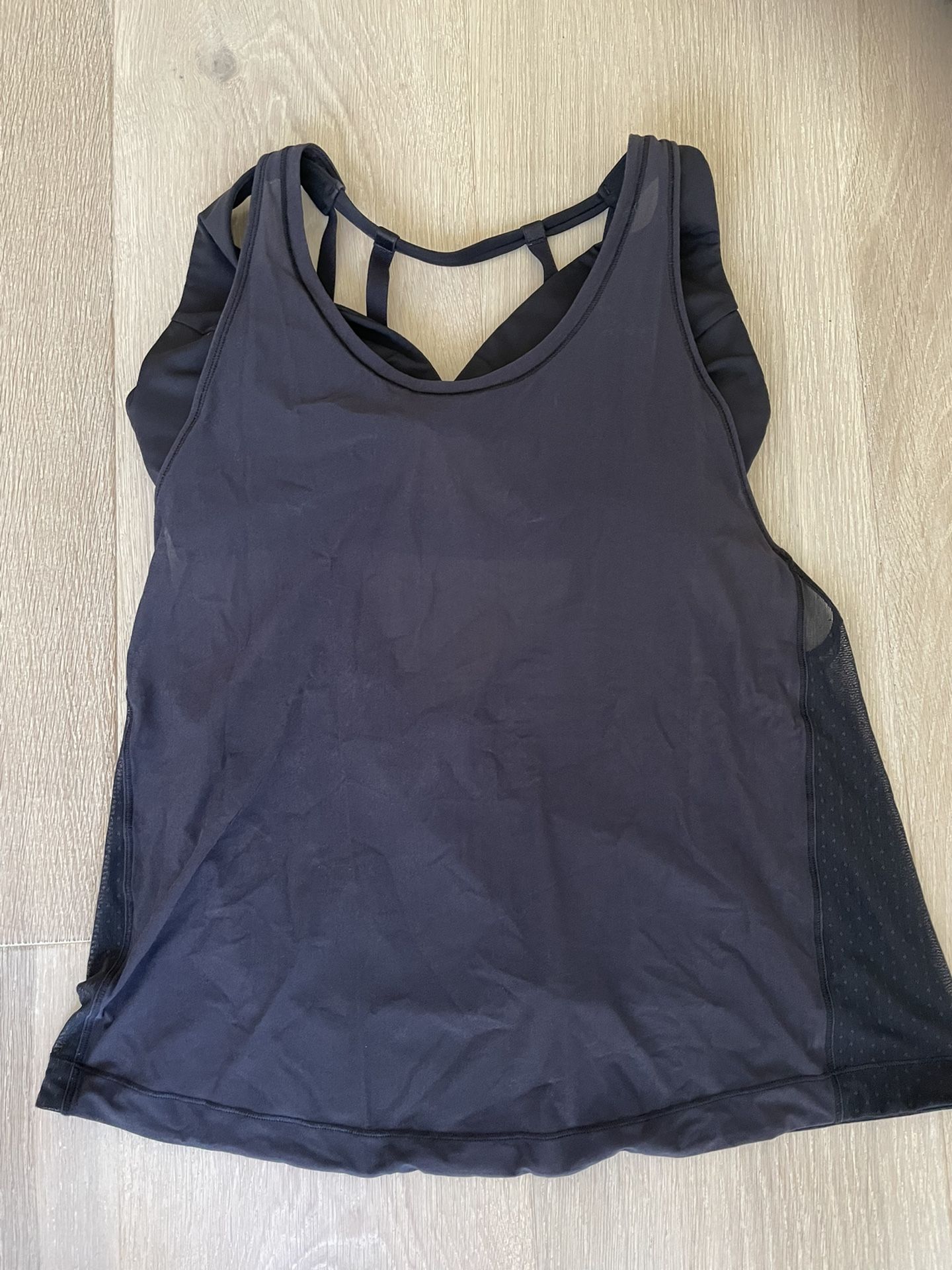Lululemon Woman’s Strappy Tank Too Built In Bra Size 10