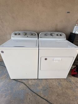 Whirlpool Washer And Dryer Electric Set
