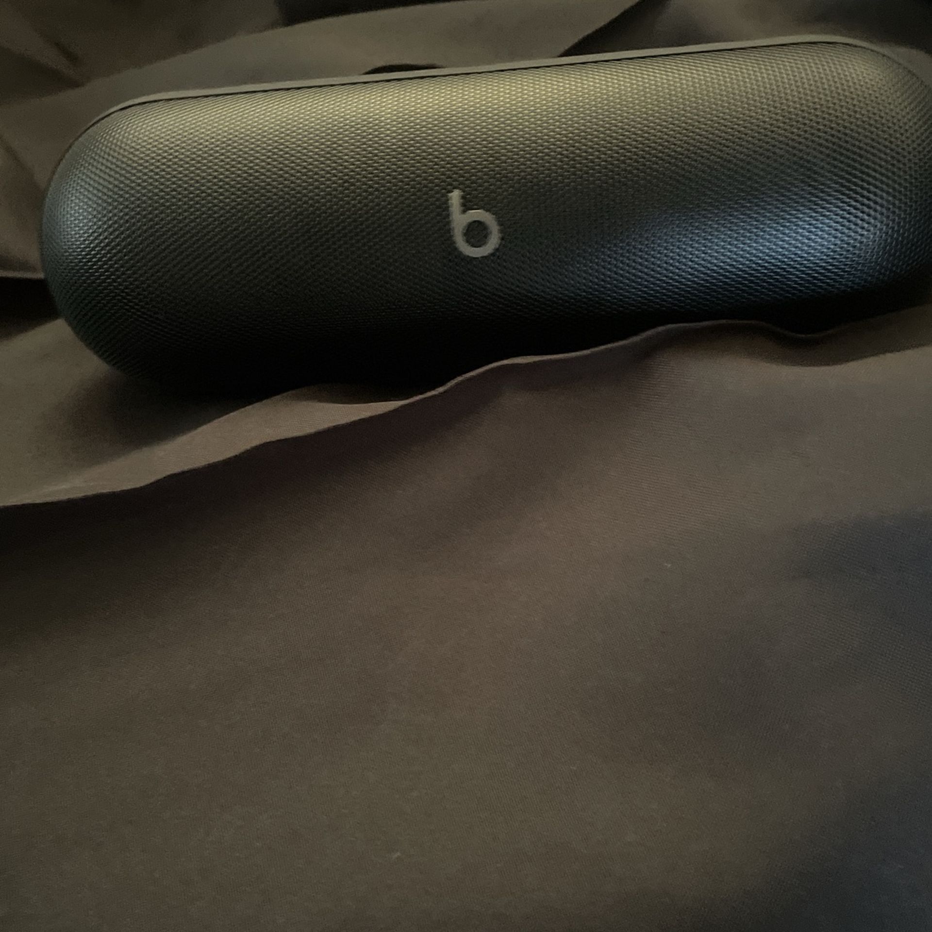 Beats Pill