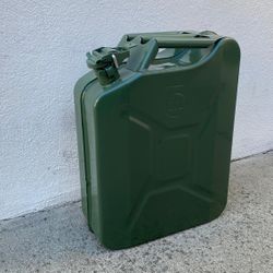 20L USA MADE JERRY CANS w SPOUTS $60