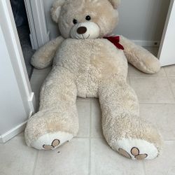 Giant Teddy Bear 