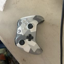 Xbox One Wireless Controller – Gray Camo – Works Good