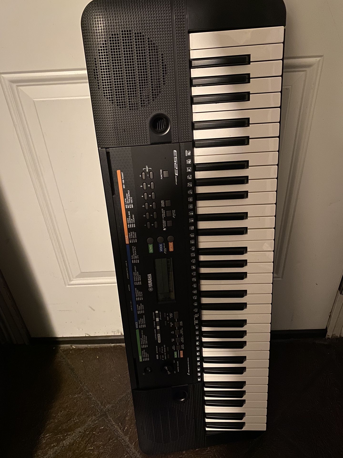 Yamaha Keyboard 