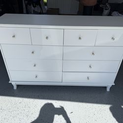 White dresser 