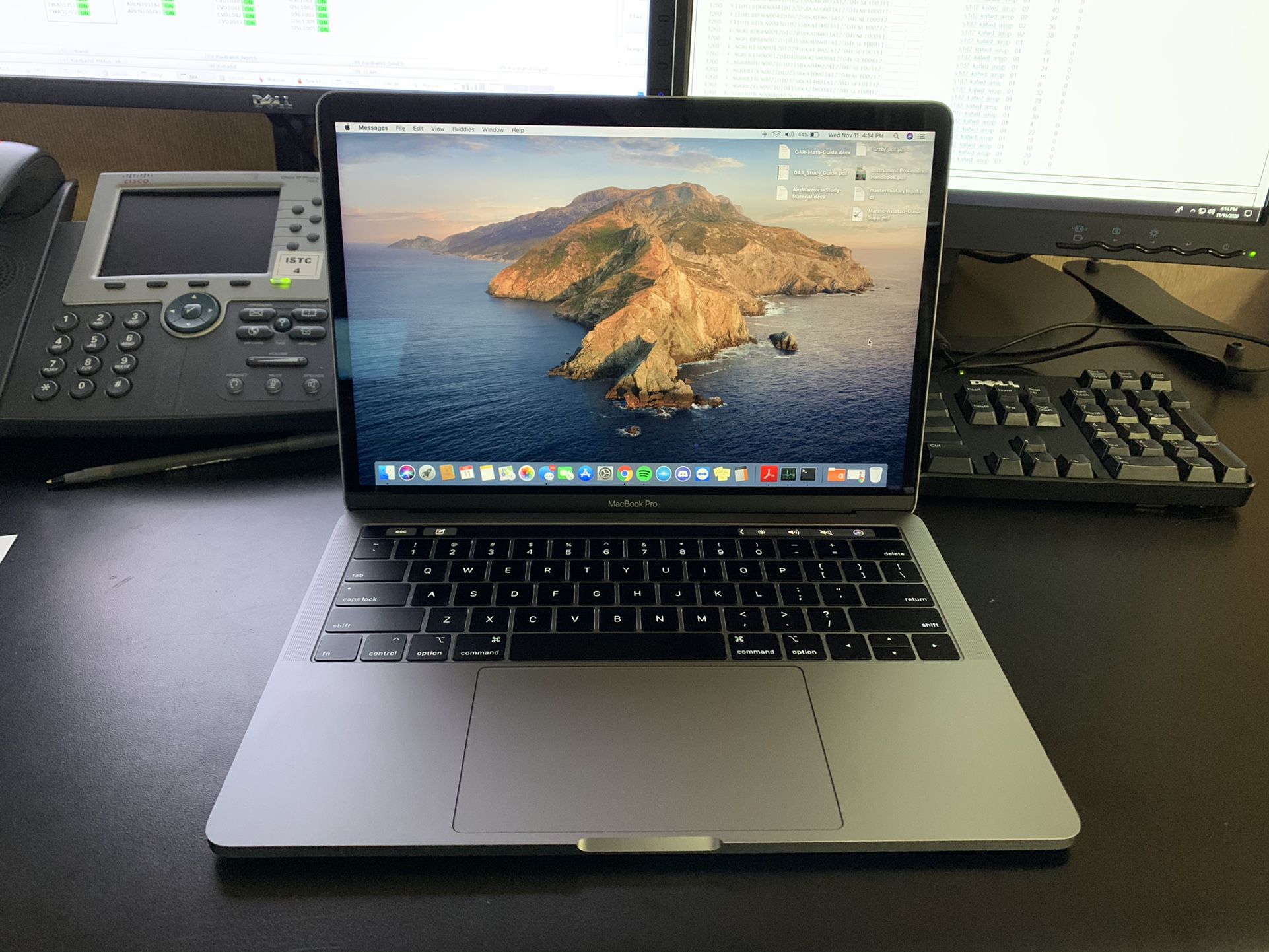 MacBook Pro 13" 2019 w/ Touchbar