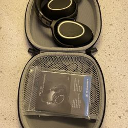 Sennheiser PXC 550 Wireless Headphones 