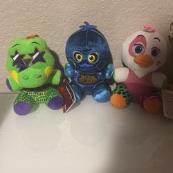 Chica And Monty Fnaf Plushies 