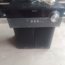 The Sony CMT-MX500i CD Player iPod Dock Shelf Stereo 