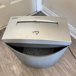 Aurora Paper Shredder