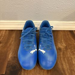 Puma Kids Size 3 Soccer Cleats