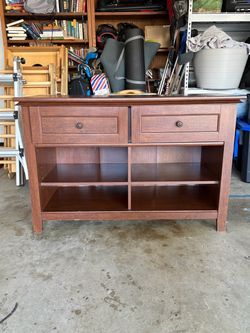 Used dresser/Console