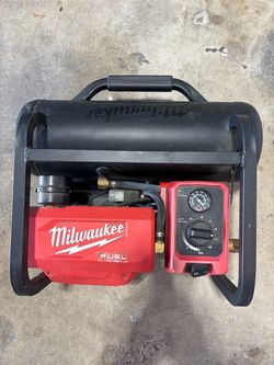Like new Milwaukee Air Brushless 2 Gallon Compressor