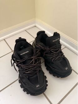 Balenciaga track size 9