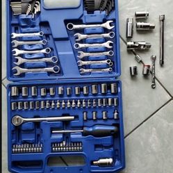 Hyper Tough Tool Set