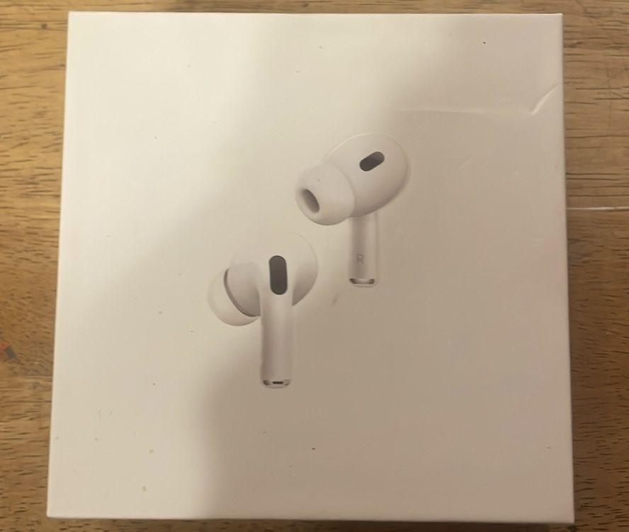Airpods Pro (2nd generation) with MagSafe (USB-C)