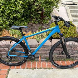 Breezer Thunder Hardtail Mountain Bike