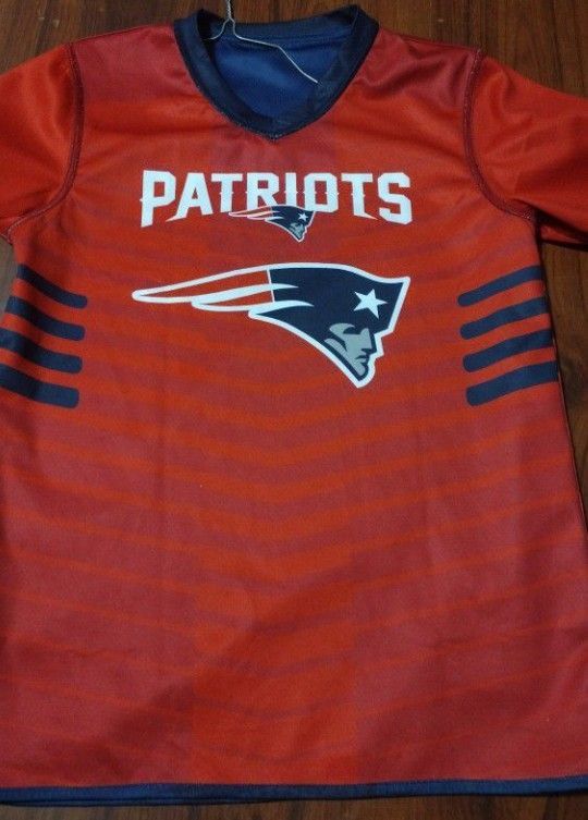 Patriots New England Flag Reversible Shirt XL Youth