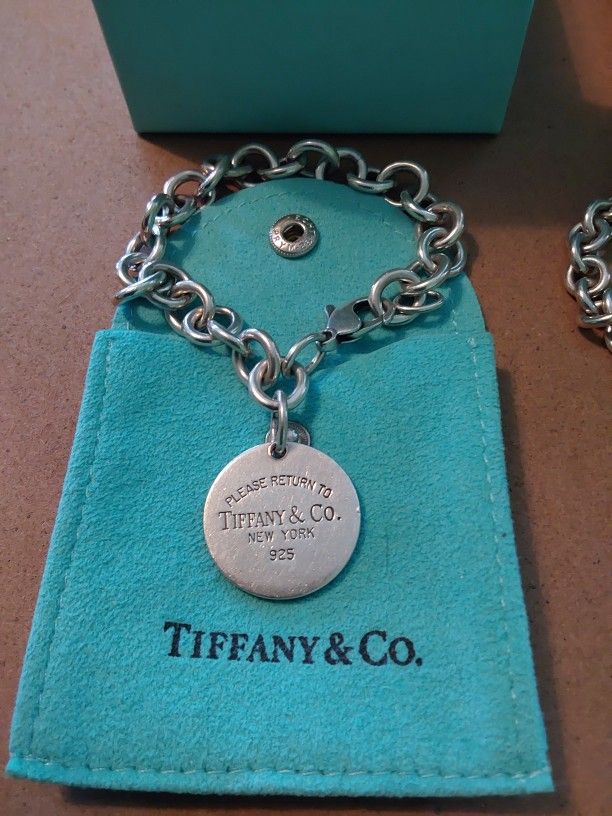 Return to Tiffany & Co. Round Tag Bracelet Charm .925 Sterling Silver 7"