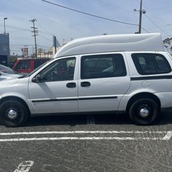 Mini Van Cargo / Camper