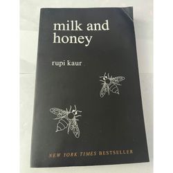 Milk and Honey by Rupi Kaur (2015, Trade Paperback)