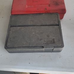 Small plastic containers