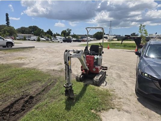 Takeuchi TB210 Mini Excavator