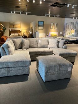 Light grey 2pc sectional couch