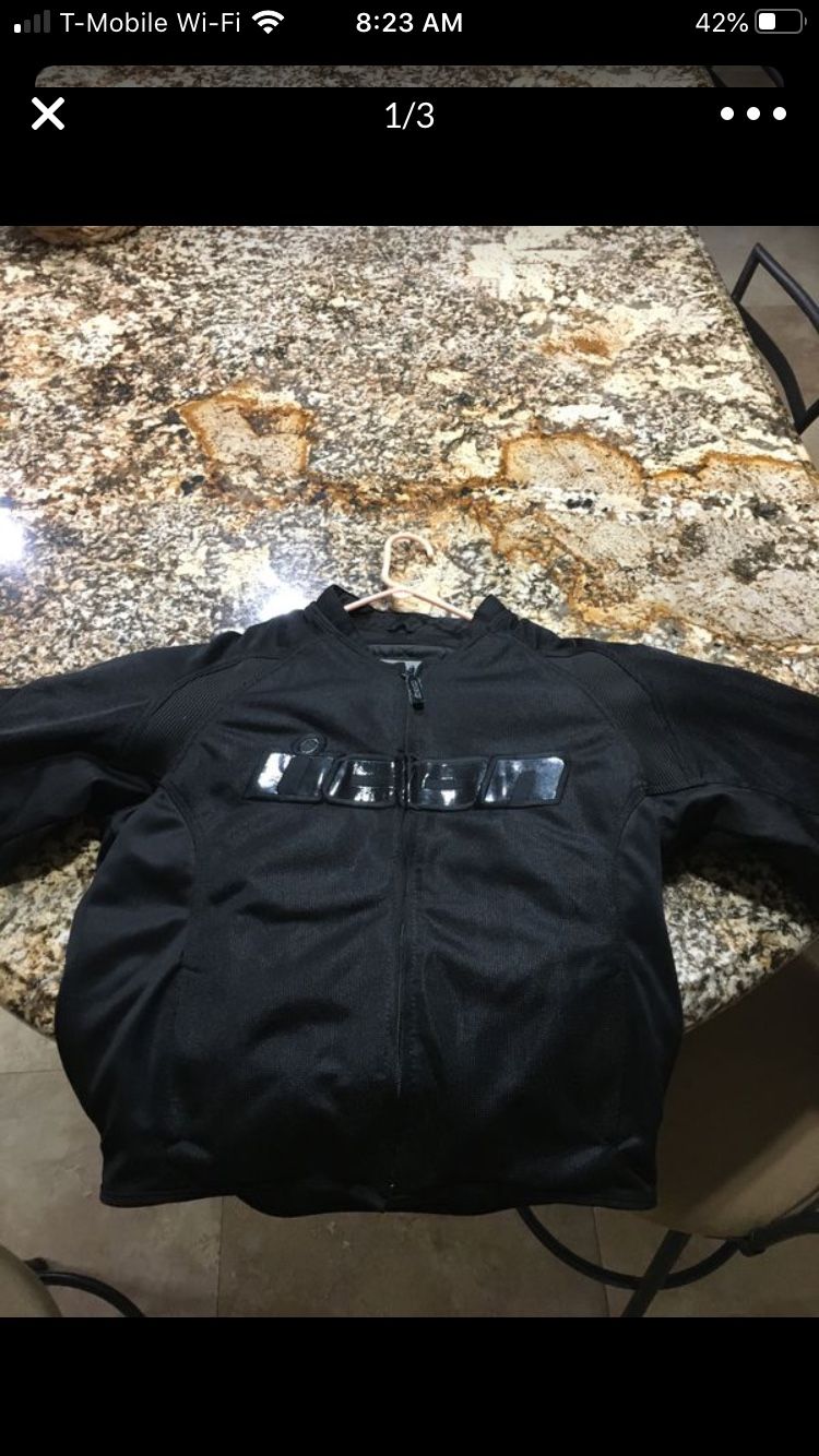 Motorcycle jacket