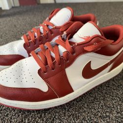 Air Jordan 1 Low Red Excellent Condition