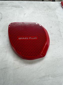 Red 350z brake fluid cover