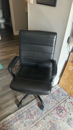 Computer desk chair