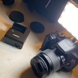 Canon T7 Camera With Digipower Rgb Light