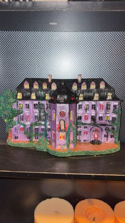 Painted spooky abbey