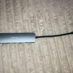 USB-C multi-port adapter