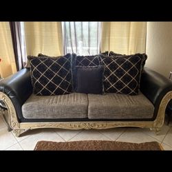 Couches Divorce Sale 